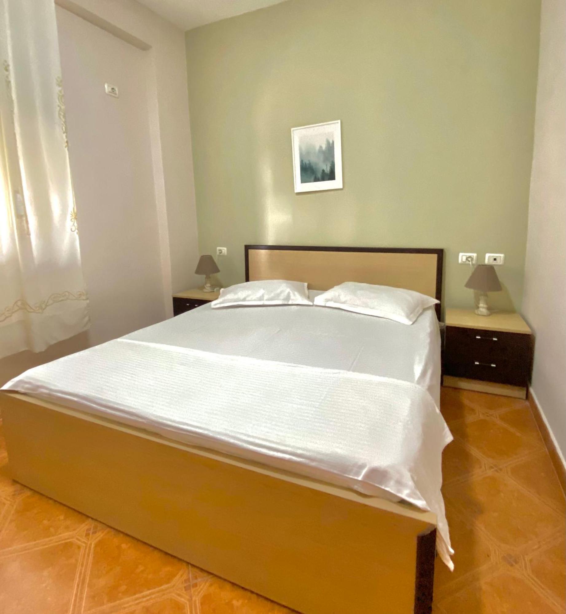 Memory Apartments Durrës Buitenkant foto
