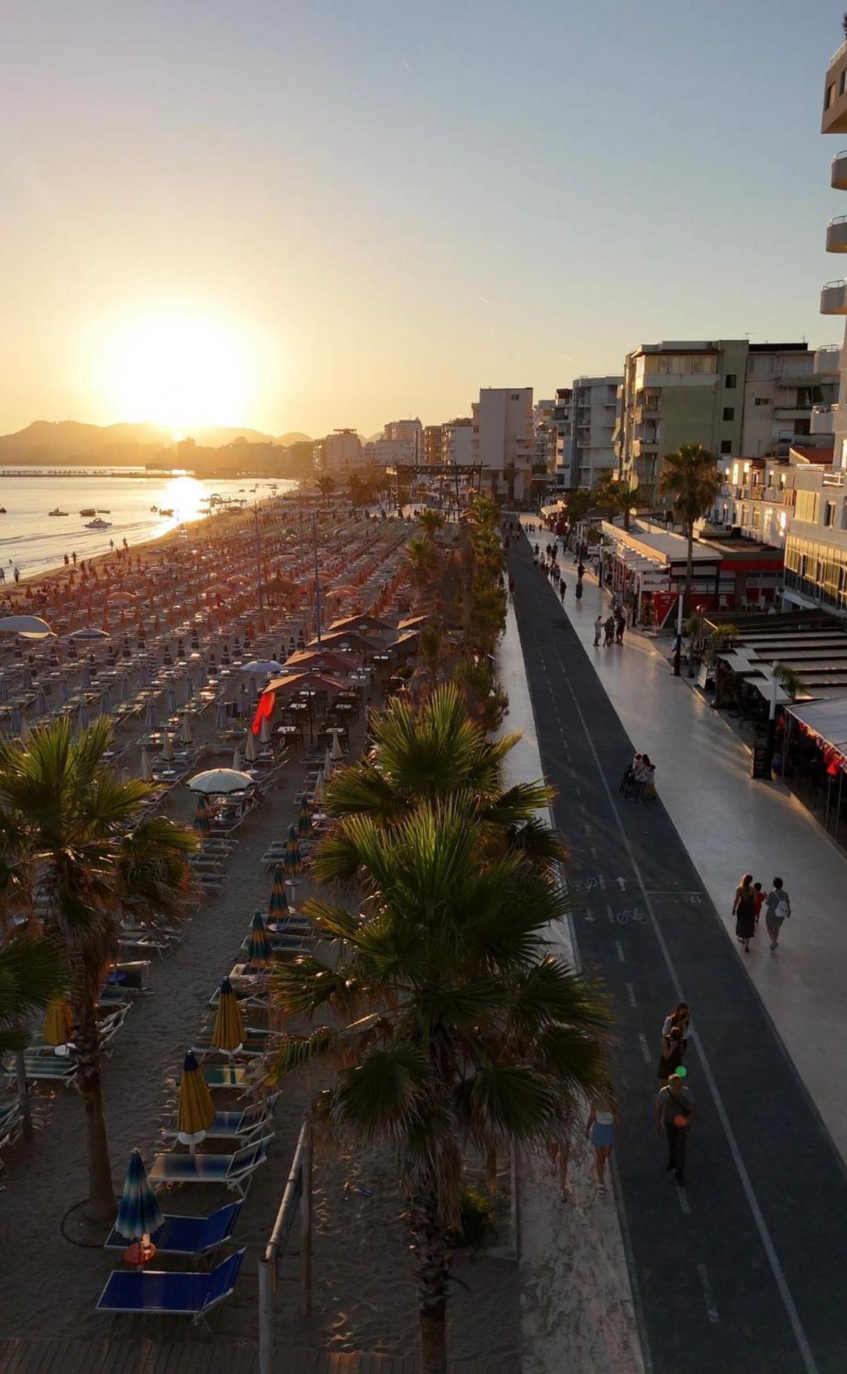Memory Apartments Durrës Buitenkant foto